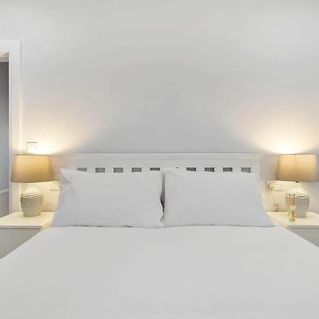Ardoyne Lodge 'Sleeping 4 Guests' Belfast Eksteriør billede